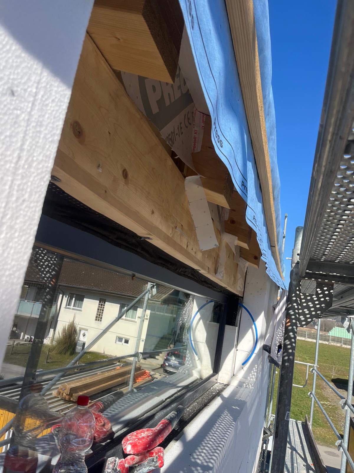 Dämmung am Dachrand von RENOFIN GmbH
